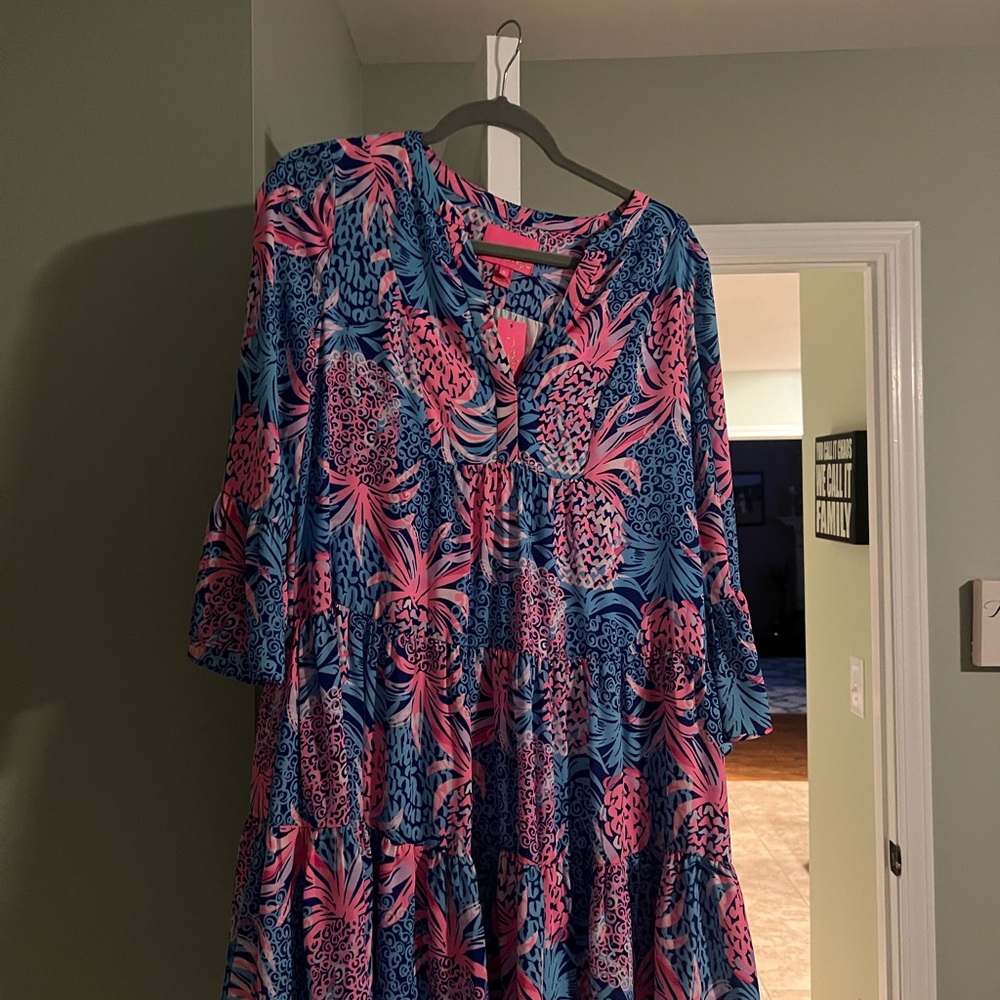 New Lilly Pulitzer dress size 6 Beautiful! With tags paid $190 - Picture 2 of 3